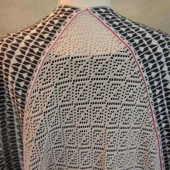 NWT Anthropologie Shawl Wrap Scarf Fringed Boho Accessories Bohemian Hippie Gift - Picture 8 of 8